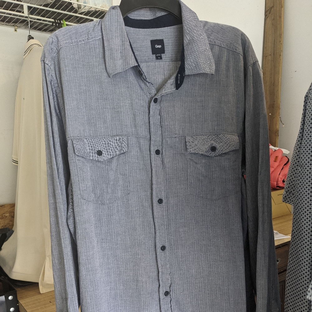 Gap Button Down Shirt